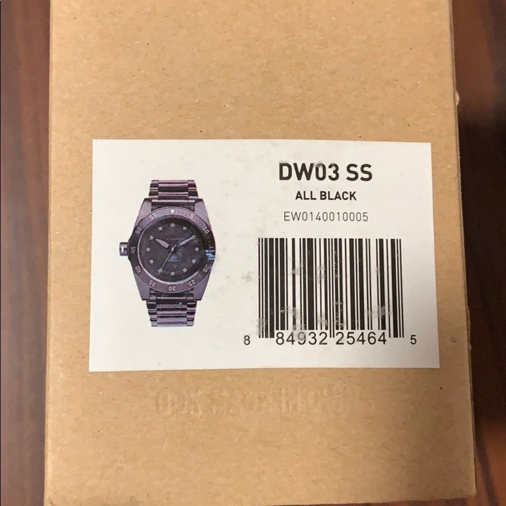 DW03 Stainless Steel Tide Dive Watch - Picture 2 of 8